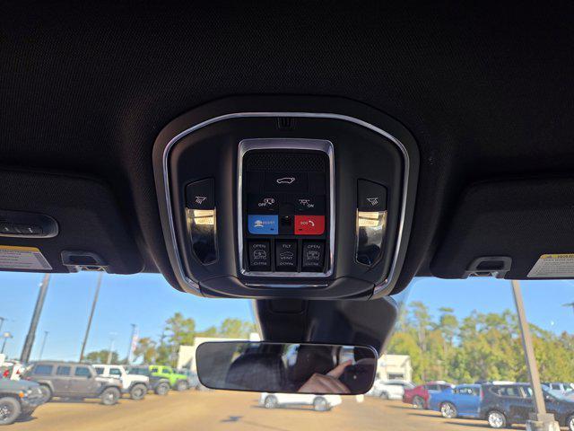 new 2025 Jeep Grand Cherokee L car, priced at $45,998