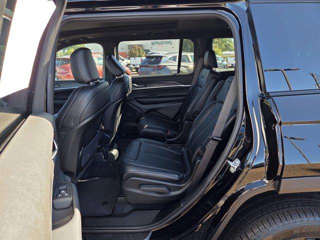 new 2025 Jeep Grand Cherokee L car, priced at $45,998