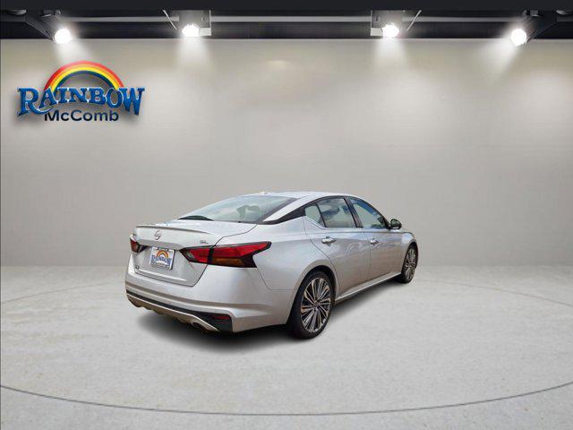 used 2023 Nissan Altima car, priced at $22,741