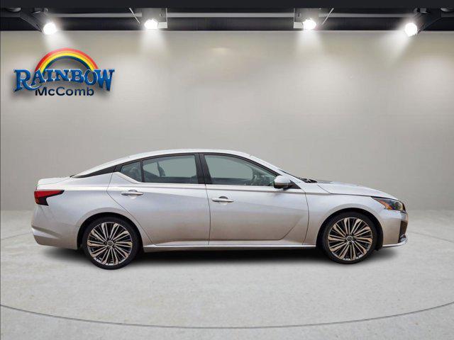 used 2023 Nissan Altima car, priced at $22,741