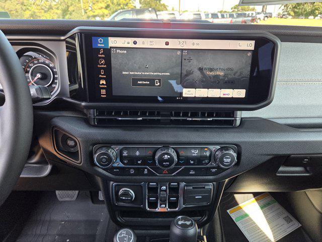 new 2025 Jeep Wrangler car, priced at $43,651