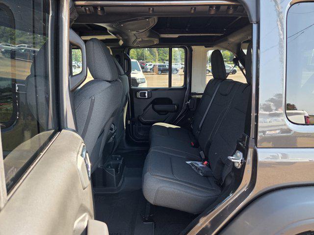 new 2025 Jeep Wrangler car, priced at $43,651