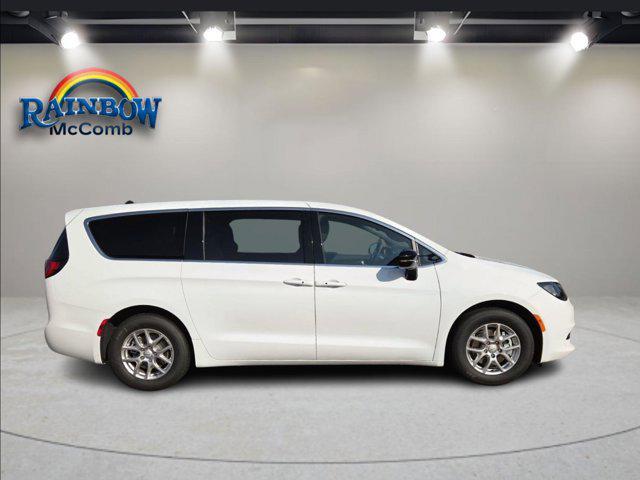 new 2025 Chrysler Voyager car, priced at $40,113