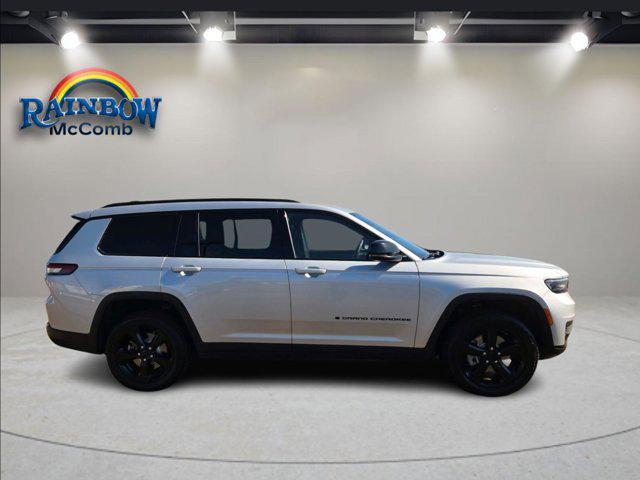 used 2023 Jeep Grand Cherokee L car, priced at $28,997