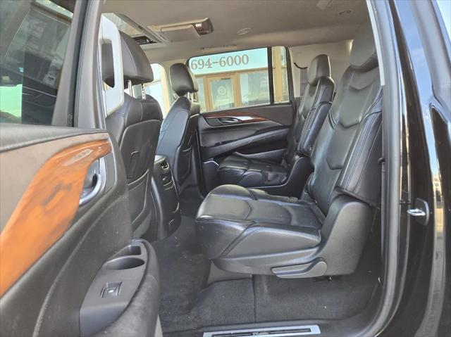 used 2015 Cadillac Escalade ESV car, priced at $16,777