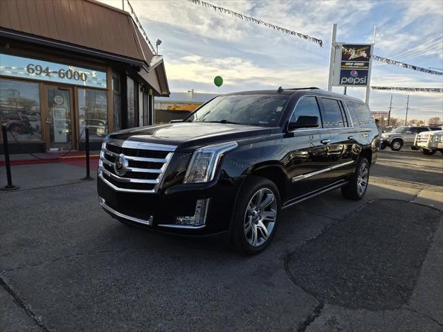 used 2015 Cadillac Escalade ESV car, priced at $16,777