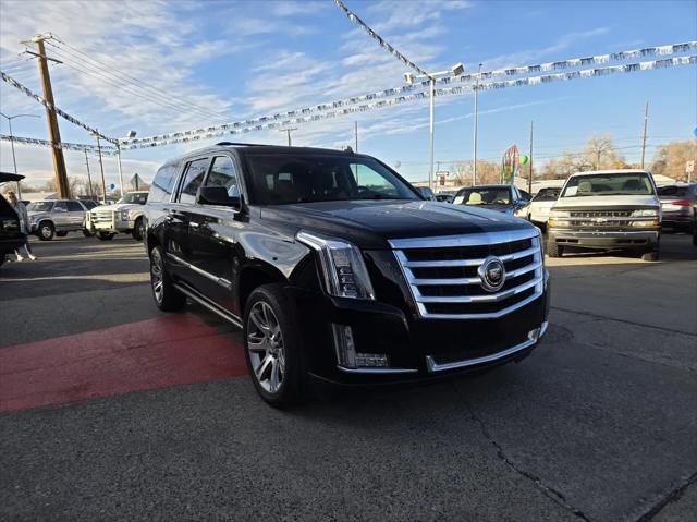 used 2015 Cadillac Escalade ESV car, priced at $16,777