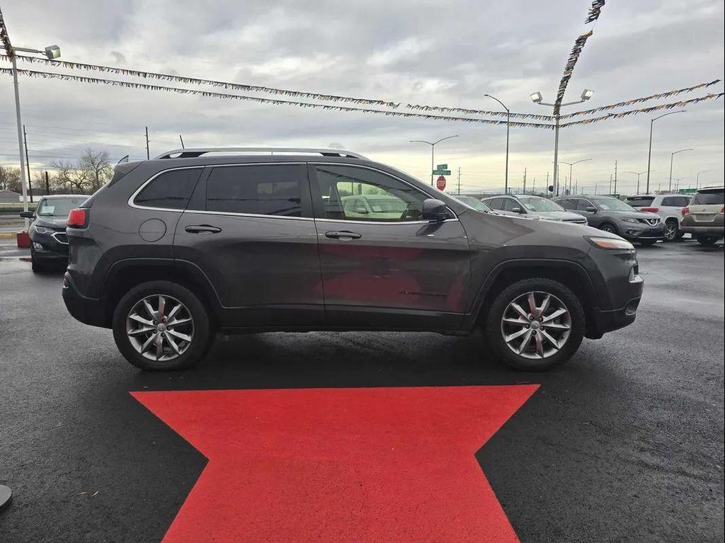 used 2018 Jeep Cherokee car, priced at $15,977