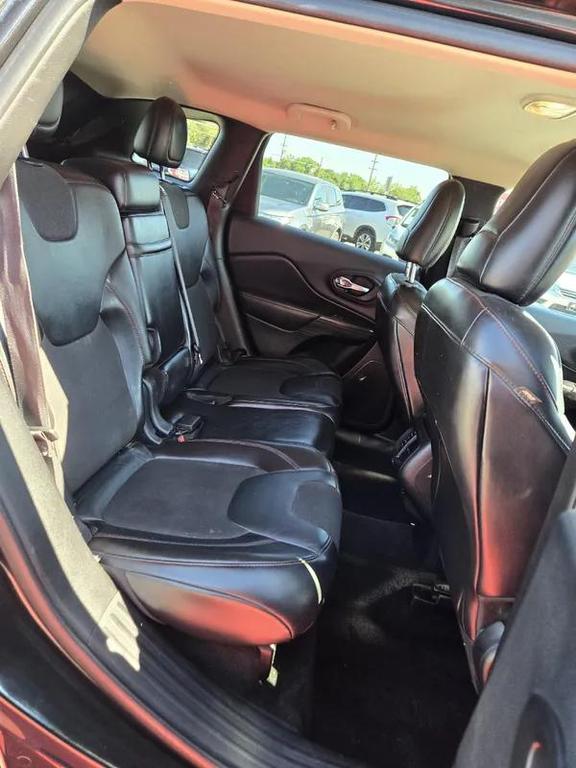 used 2015 Jeep Cherokee car