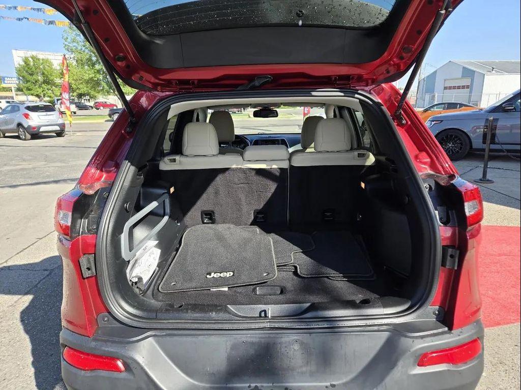 used 2016 Jeep Cherokee car, priced at $12,777