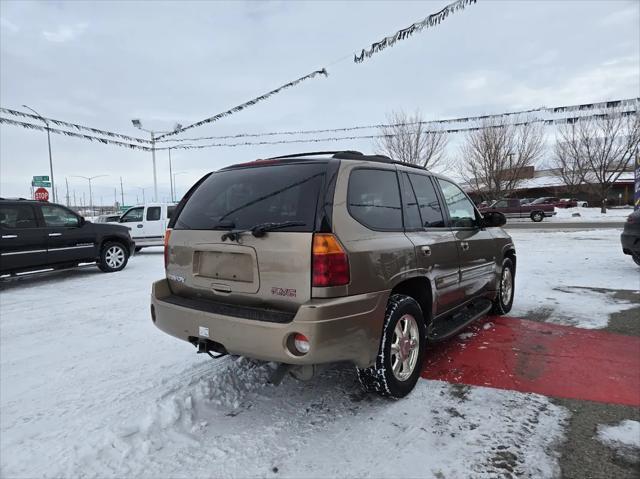 used 2002 GMC Envoy car, priced at $3,977