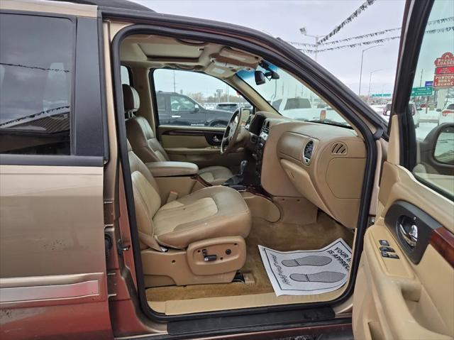 used 2002 GMC Envoy car, priced at $3,977