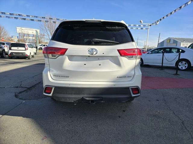 used 2018 Toyota Highlander car, priced at $21,977