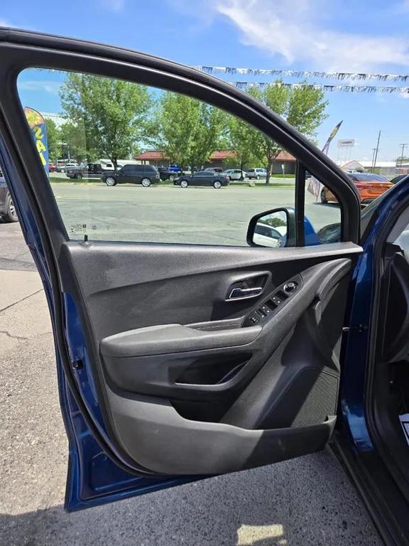 used 2020 Chevrolet Trax car, priced at $13,477