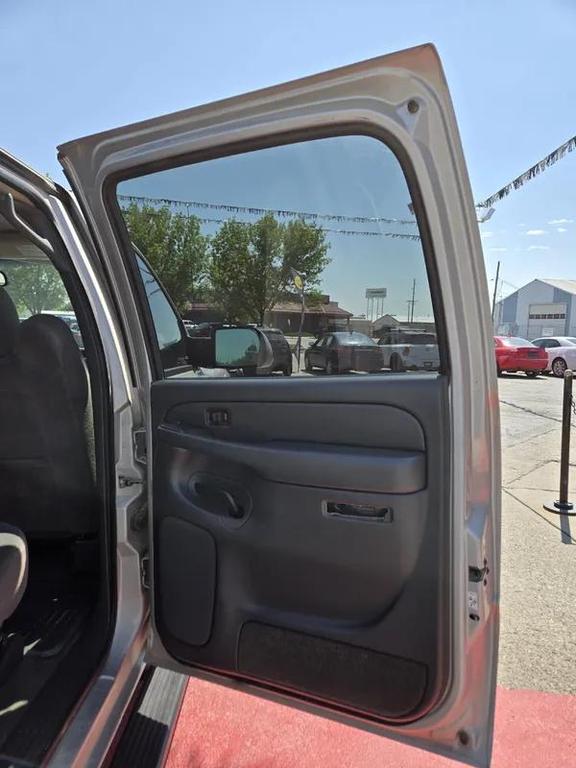 used 2004 Chevrolet Silverado 2500 car, priced at $15,977