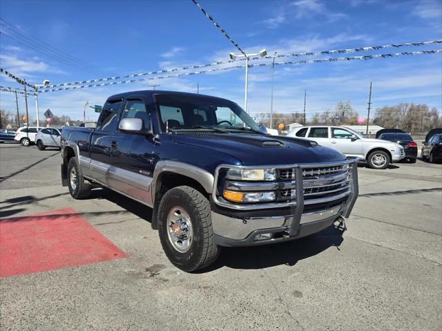 used 2000 Chevrolet Silverado 2500 car, priced at $7,777