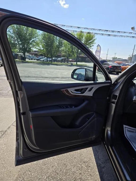 used 2017 Audi Q7 car, priced at $10,777