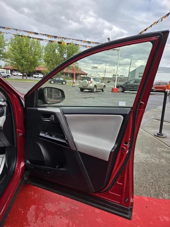 used 2018 Toyota RAV4 Hybrid car, priced at $22,777