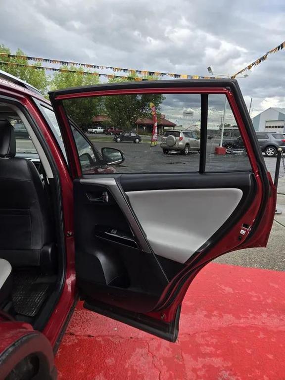 used 2018 Toyota RAV4 Hybrid car, priced at $22,777