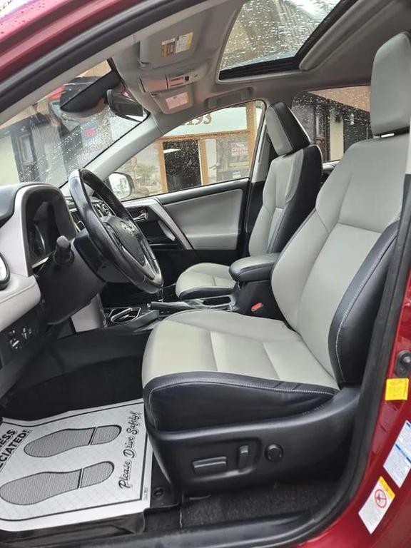 used 2018 Toyota RAV4 Hybrid car, priced at $22,777