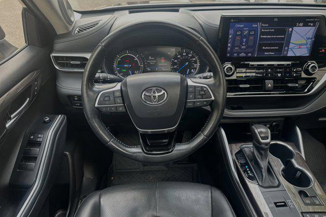 used 2021 Toyota Highlander Hybrid car, priced at $37,000