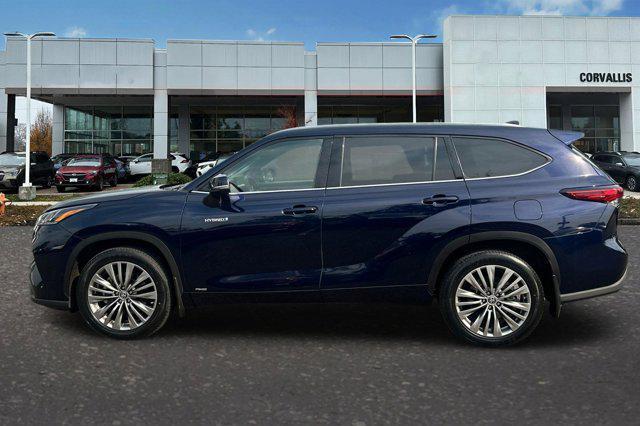 used 2021 Toyota Highlander Hybrid car, priced at $37,000