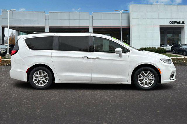 used 2022 Chrysler Pacifica car, priced at $25,000