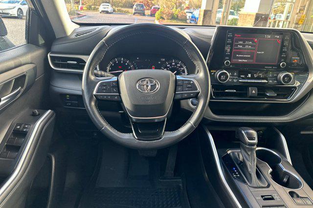 used 2021 Toyota Highlander car, priced at $34,750