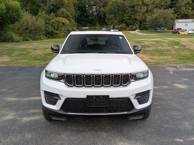 new 2025 Jeep Grand Cherokee car, priced at $41,528