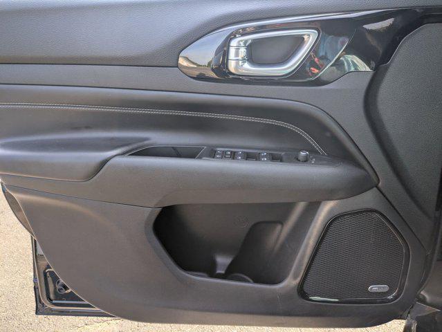used 2022 Jeep Compass car, priced at $26,900