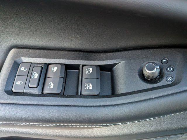 new 2025 Jeep Grand Cherokee L car, priced at $43,357