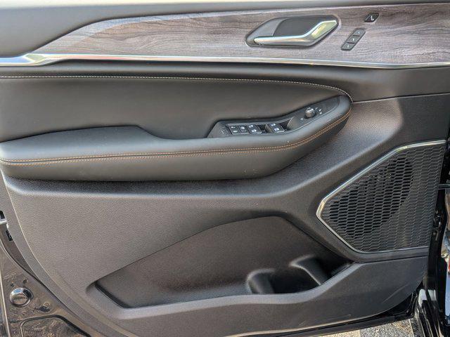 new 2025 Jeep Grand Cherokee car, priced at $63,365