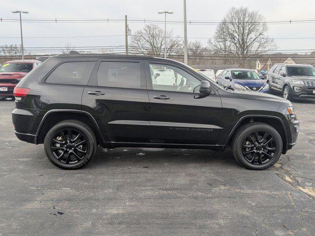used 2022 Jeep Grand Cherokee car, priced at $32,900