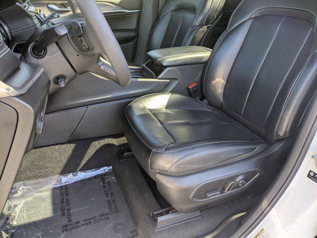 used 2023 Jeep Grand Cherokee car, priced at $39,900