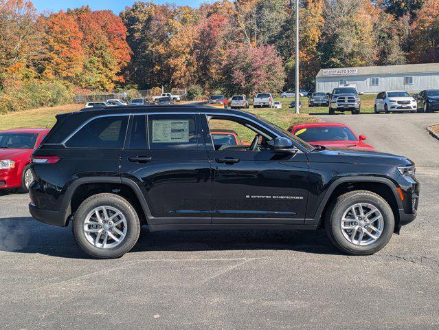 new 2025 Jeep Grand Cherokee car, priced at $43,123