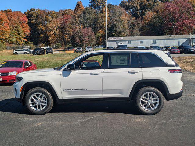 new 2025 Jeep Grand Cherokee car, priced at $42,547