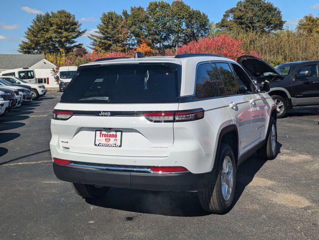 new 2025 Jeep Grand Cherokee car, priced at $42,547