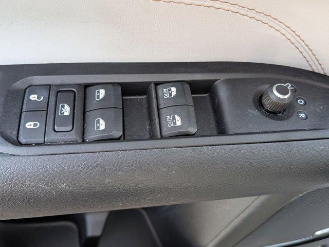 used 2022 Jeep Compass car, priced at $26,900