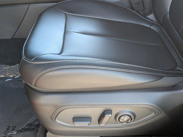new 2025 Jeep Grand Cherokee car, priced at $51,639