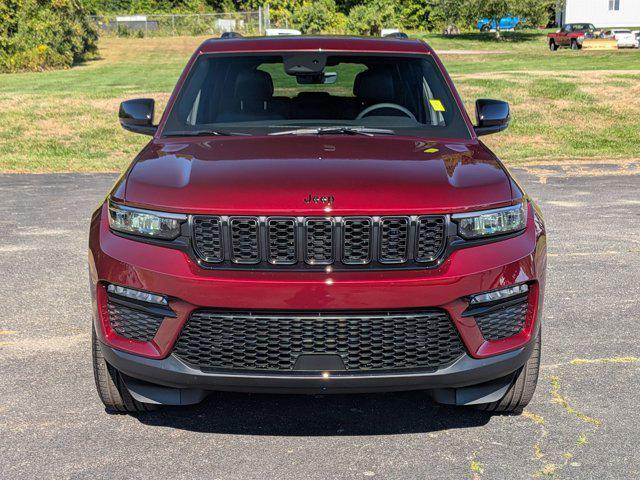 new 2025 Jeep Grand Cherokee car, priced at $51,639