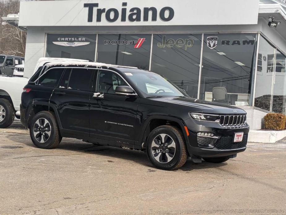 new 2024 Jeep Grand Cherokee 4xe car, priced at $62,152