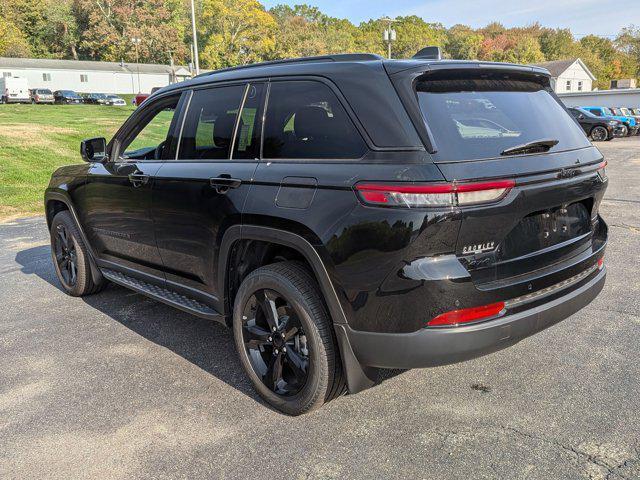 new 2025 Jeep Grand Cherokee car, priced at $48,410