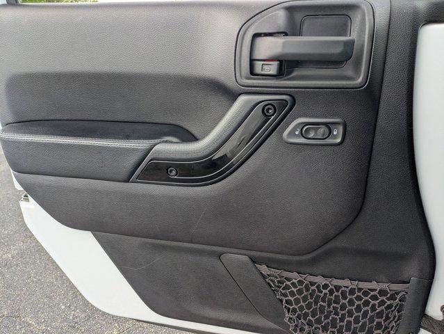 used 2015 Jeep Wrangler Unlimited car, priced at $19,900