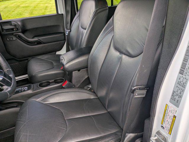 used 2015 Jeep Wrangler Unlimited car, priced at $19,900