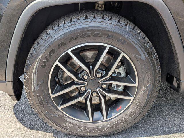 used 2021 Jeep Grand Cherokee car, priced at $34,900