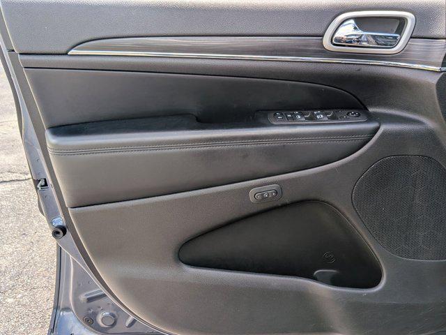 used 2021 Jeep Grand Cherokee car, priced at $29,900