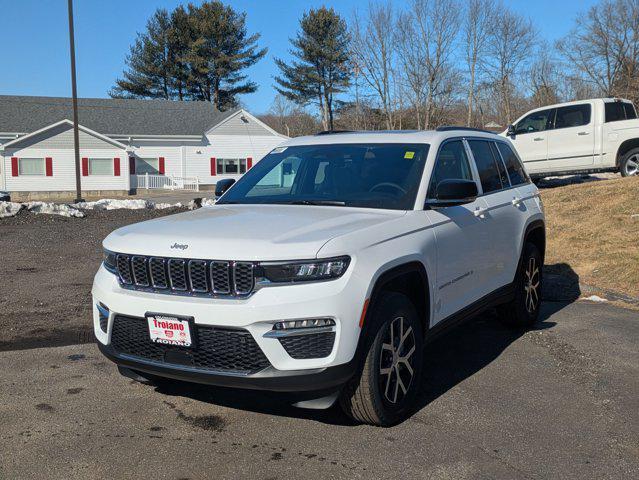 new 2025 Jeep Grand Cherokee car, priced at $48,311