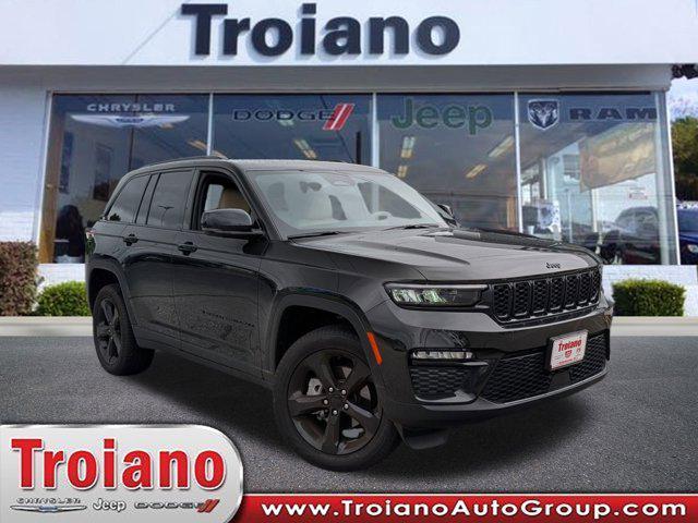 used 2024 Jeep Grand Cherokee car, priced at $44,500