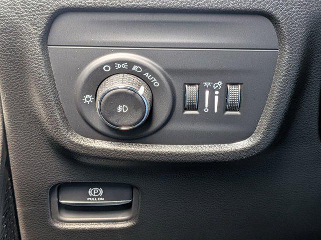 new 2025 Jeep Grand Cherokee car