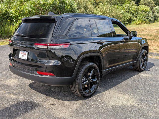 new 2025 Jeep Grand Cherokee car